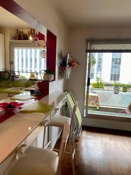 La Vie En Rose-Montparnasse Apartment Paris France